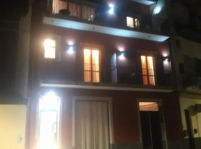 Dietro Le Mura